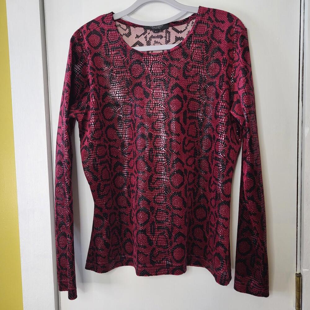 Women's Karen Kane Textured Animal Print Size LG  long sleeve shirt pullover